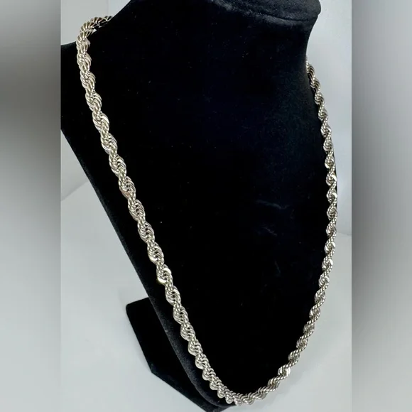 Vintage Avon Silver-tone Twisted Rope Chain Necklace, 23” Signed #1511 - Picture 3 of 9